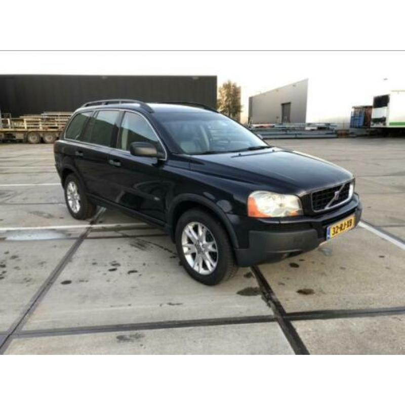 Volvo XC90 2.4 D5 Geartronic 2005 Blauw youngtimer. 7 zitter