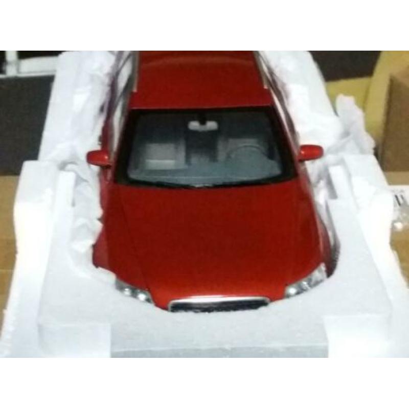 Norev Audi A6 Avant Rood