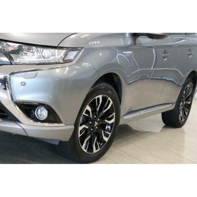 Mitsubishi Outlander 2.0 PHEV Executive Edition € 27.950,00