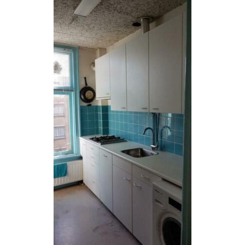 Keuken incl SIEMENS AAA+ vaatwasser fornuis en afzuigkap.