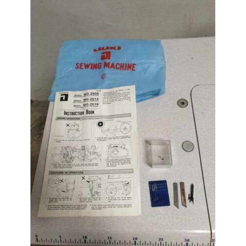 Industrieel Juki MO-2504 Overlockmachine 1 Naalds 3 Draads