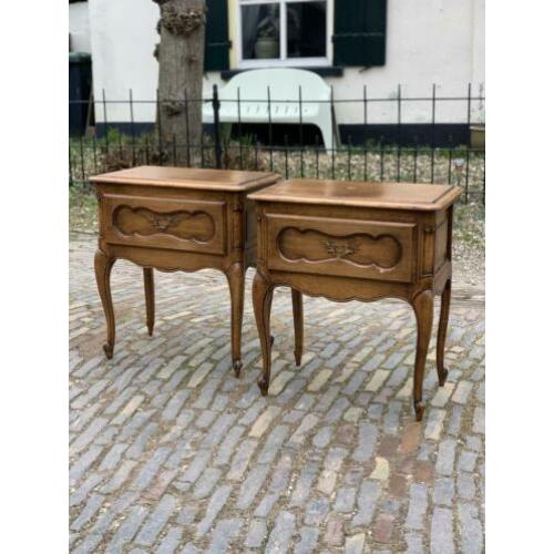 2 Antieke oude landelijke nachtkastjes IL fienile brocante