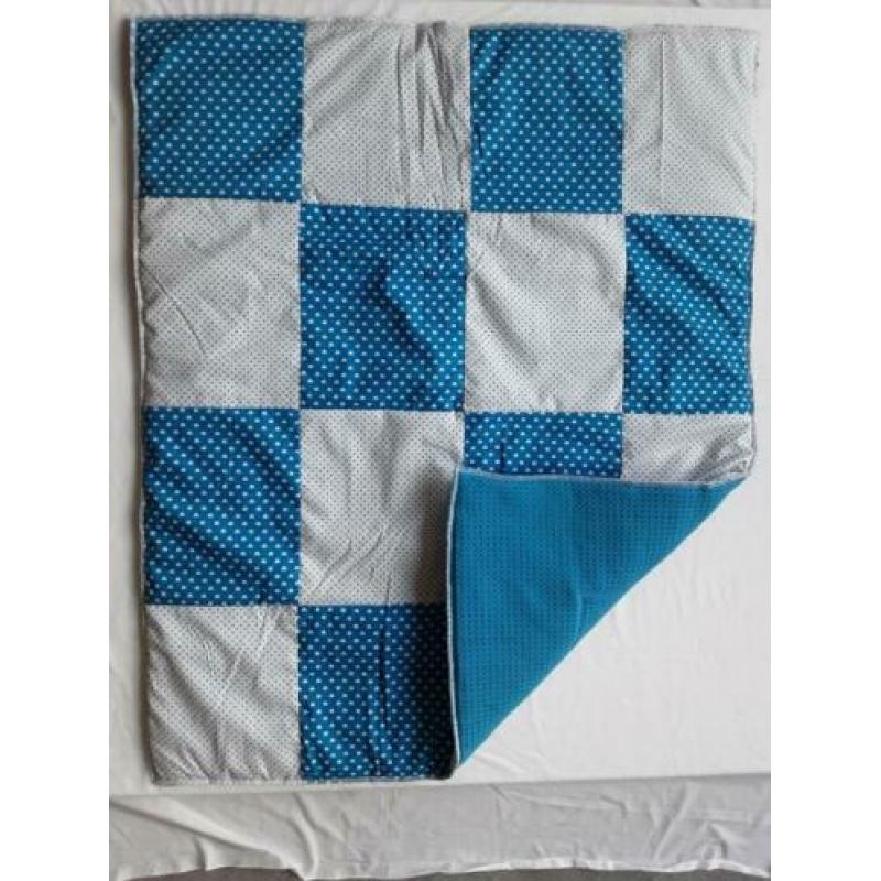 Nieuw handgemaakt boxkleed nu met GRATIS boxspeelgoedzak