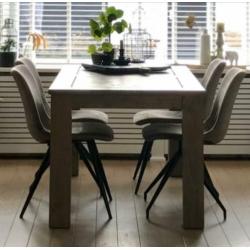Teakhouten eettafel