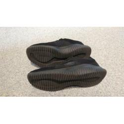 Nieuw: zwarte Skechers maat 40