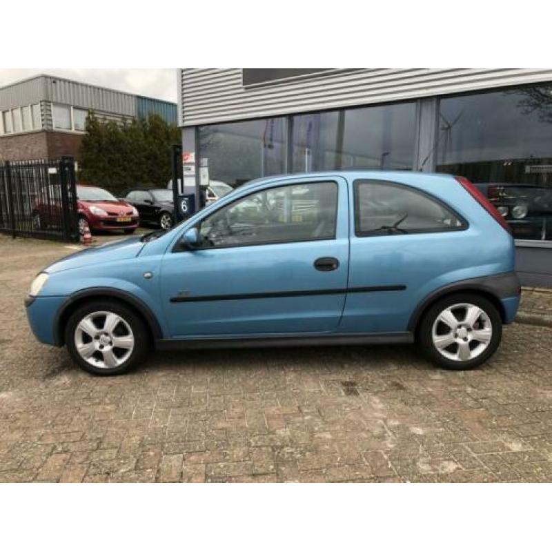 Opel Corsa 1.2-16V Sport (bj 2000)