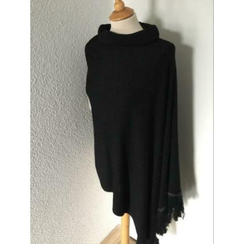 Marc Aurel poncho zwart