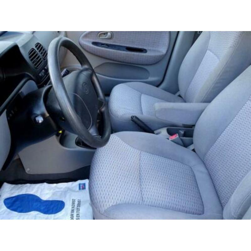 Kia Rio 1.5 LS 5 Deurs Hatchback -Zeer nette staat