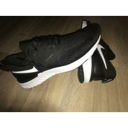 NIKE ODYSSEY REACT 2 FLYKNIT. Maat 45