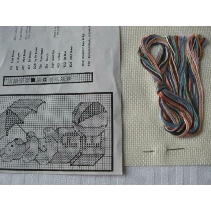2 borduurpakketjes zie foto's nieuw