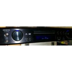 Onkyo DR S501 2.1 incl. speakers, subwoofer en AB