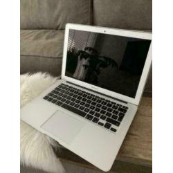 Apple MacBook Air 13 inch 13" 128GB SSD 4GB RAM NIEUWSTAAT v