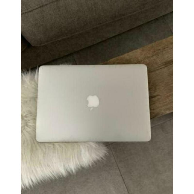 Apple MacBook Air 13 inch 13" 128GB SSD 4GB RAM NIEUWSTAAT v