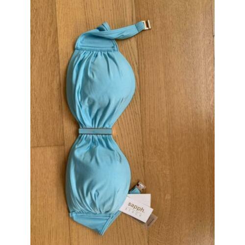 Sapph bikinibovenstukje maat 85D.