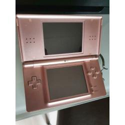 Ds lite roze in nette staat.