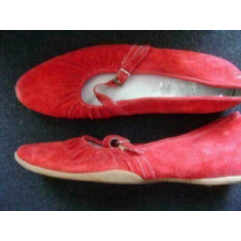rode schoenen via vai spirit maat 38