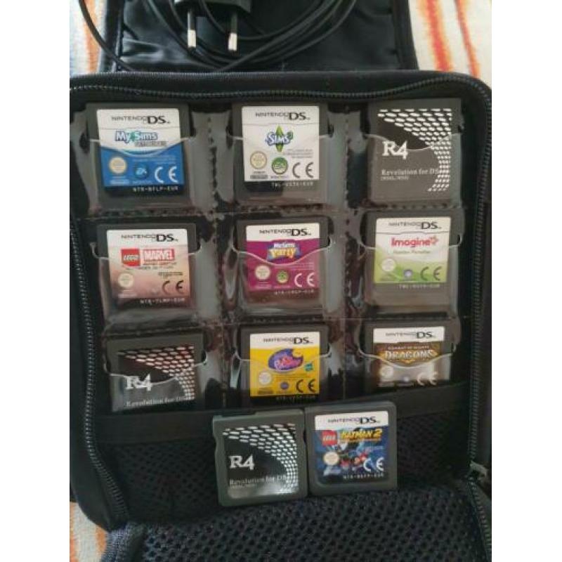 Ds lite roze in nette staat.