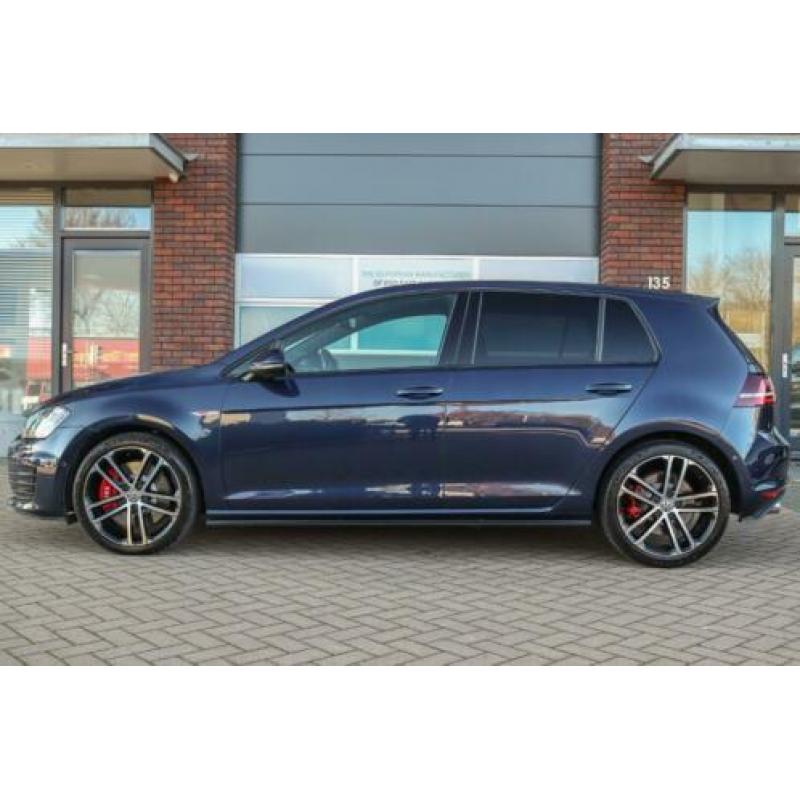 Volkswagen Golf GTI 2.0 TSI Performance DSG ,Xenon, Navi Pro