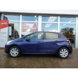 Peugeot 208 1.2 VTi Envy *Navi/Clima/Cruise*