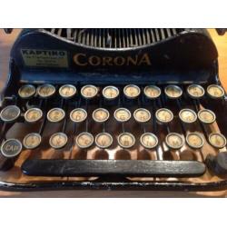 Typemachine, antiek. Merk CORONA. Schrijfmachine vintage