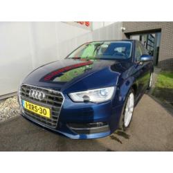 Audi A3 1.6 TDI ultra Attraction Pro Line plus Xenon Clima S