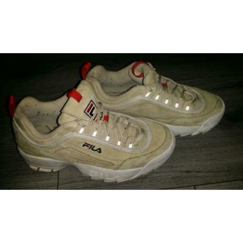 Fils 38