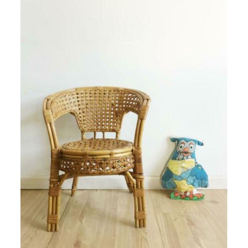 Div. vintage kinder stoelen. Retro schoolstoel, hout/ rotan