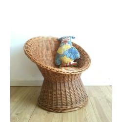 Div. vintage kinder stoelen. Retro schoolstoel, hout/ rotan