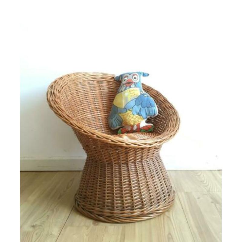 Div. vintage kinder stoelen. Retro schoolstoel, hout/ rotan
