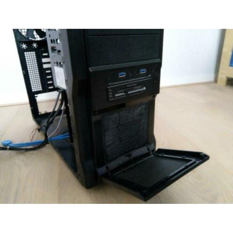 Case Chieftec with DVD-Writer and card-reader