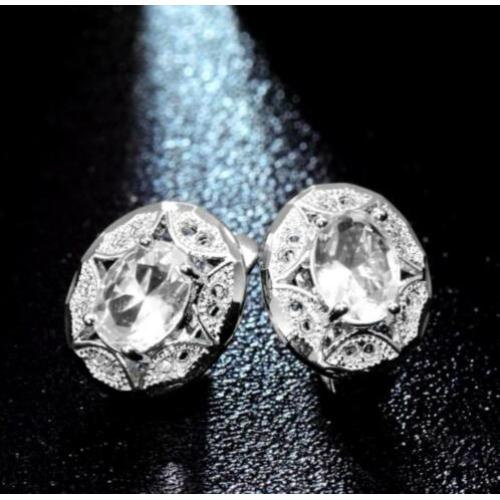 925 sterling zilveren oorbellen met ovale witte zirkoon
