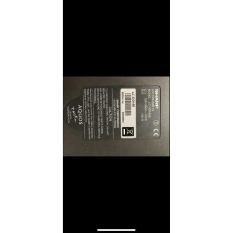 Sharp TV + beugel.