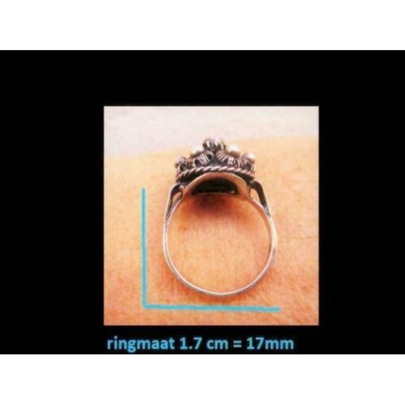 Bijzonder ZEEUWSE Knopen Design Zilveren Ring!