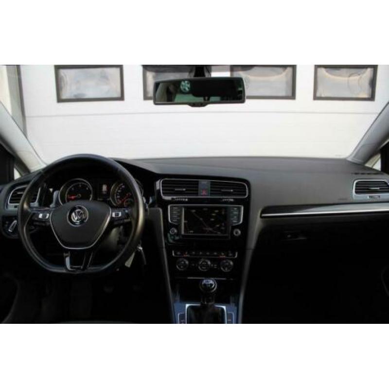 Volkswagen Golf Variant 1.6 TDI*R-Line*Camera*Massage*Haak*P