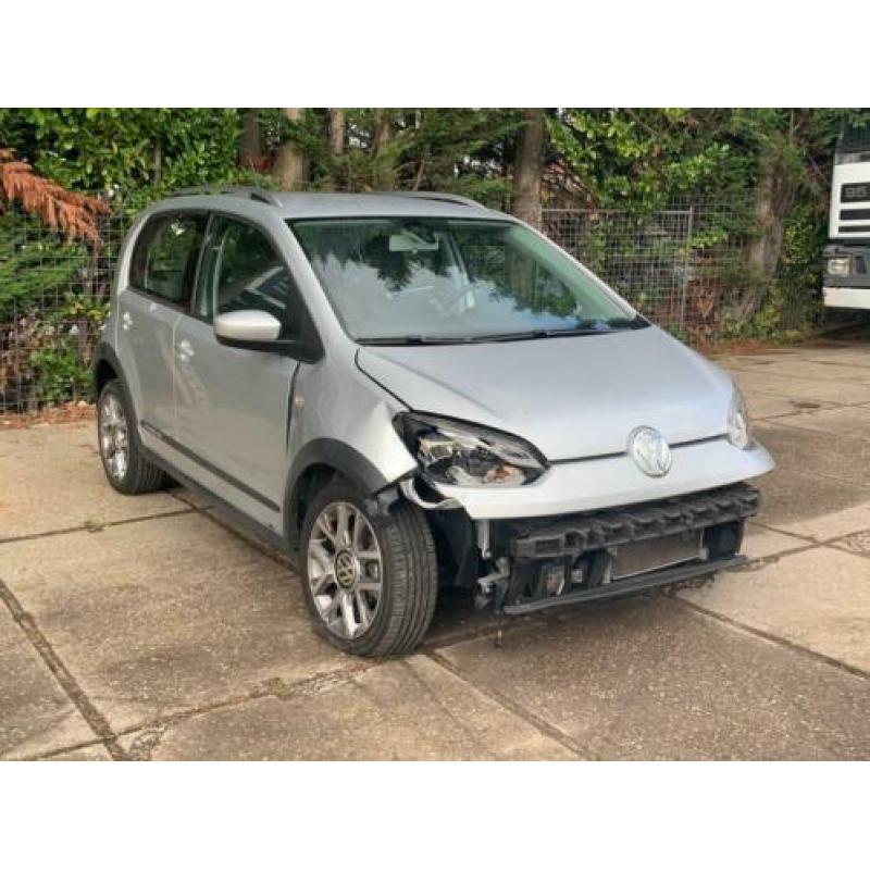 Volkswagen Up 1.0 75pk cross up! 5DRS NAVI Airco PDC Dealer