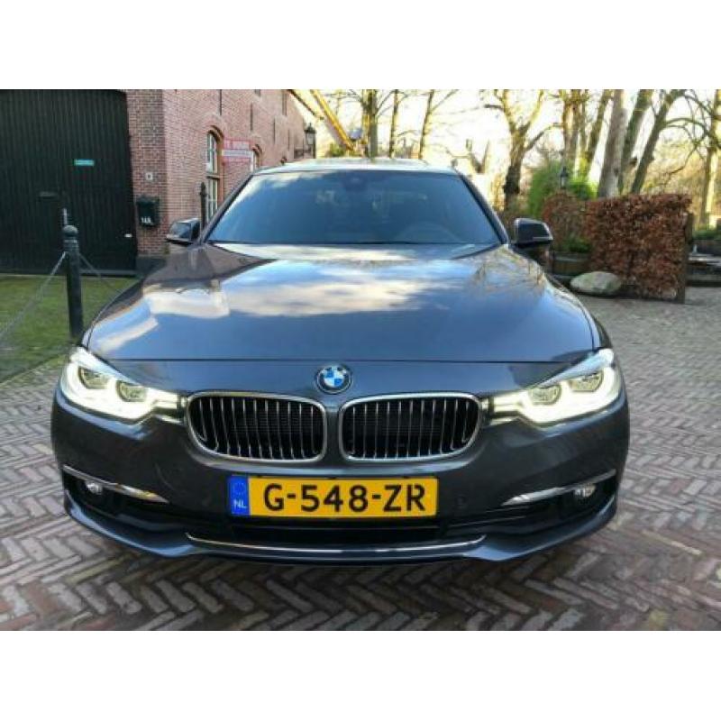 BMW 3-Serie (f30) 318d Luxury 150 PK Aut Leder Schuifdak