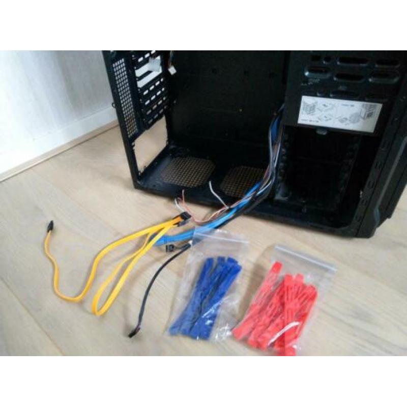 Case Chieftec with DVD-Writer and card-reader