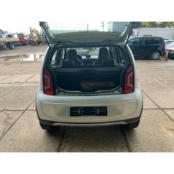 Volkswagen Up 1.0 75pk cross up! 5DRS NAVI Airco PDC Dealer