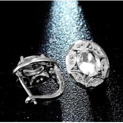 925 sterling zilveren oorbellen met ovale witte zirkoon