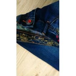 Jeans Dezigual