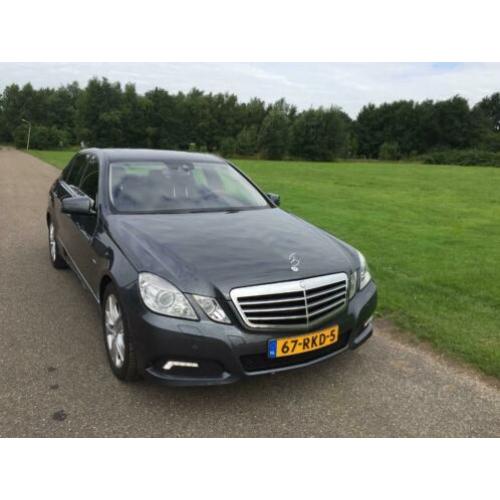 Mercedes E-Klasse 3.0 CDI E350 Sedan AUT 2009 Grijs