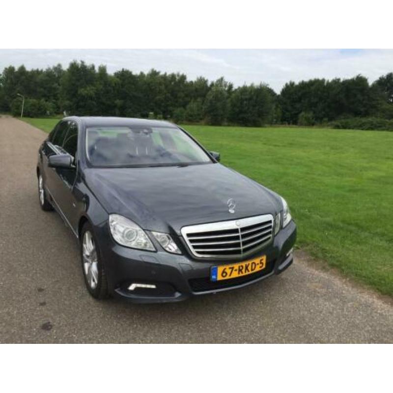 Mercedes E-Klasse 3.0 CDI E350 Sedan AUT 2009 Grijs