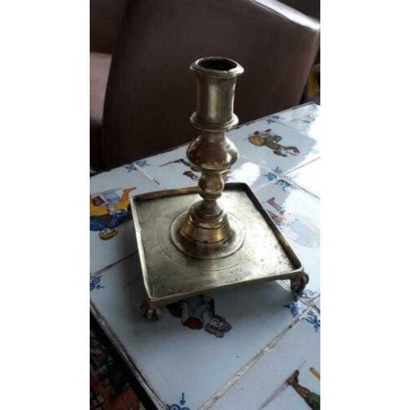 Spaanse messing kandelaar antiek 17e eeuws