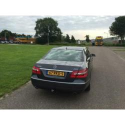 Mercedes E-Klasse 3.0 CDI E350 Sedan AUT 2009 Grijs