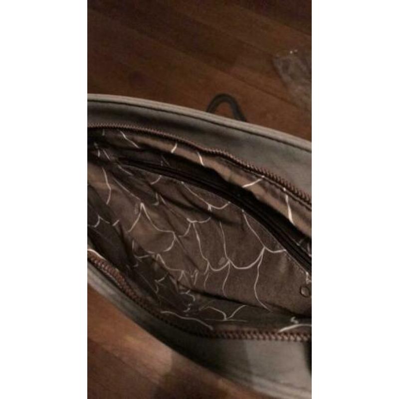 Prachtige grijze tas van Zusss. Nieuw!