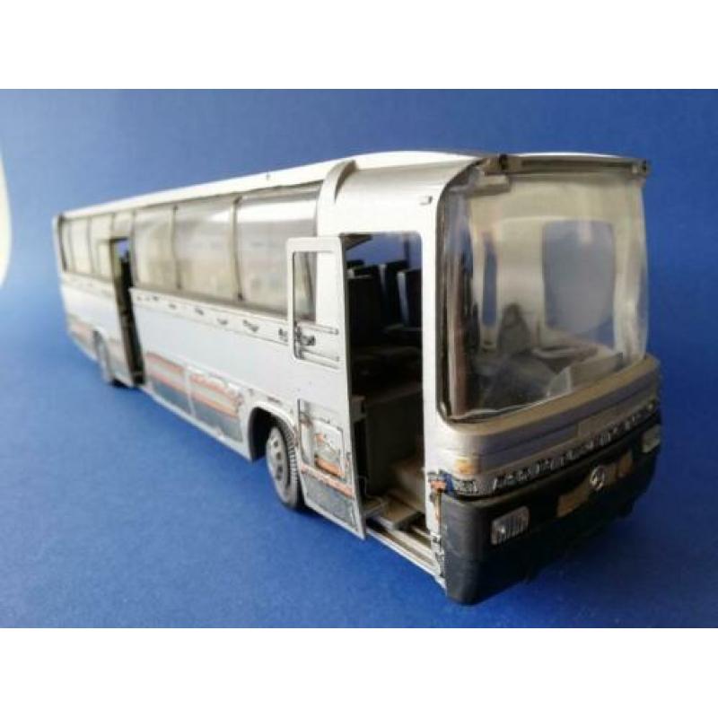 1:40 Mercedes Benz O 303-15 RHS Bus Touringcar