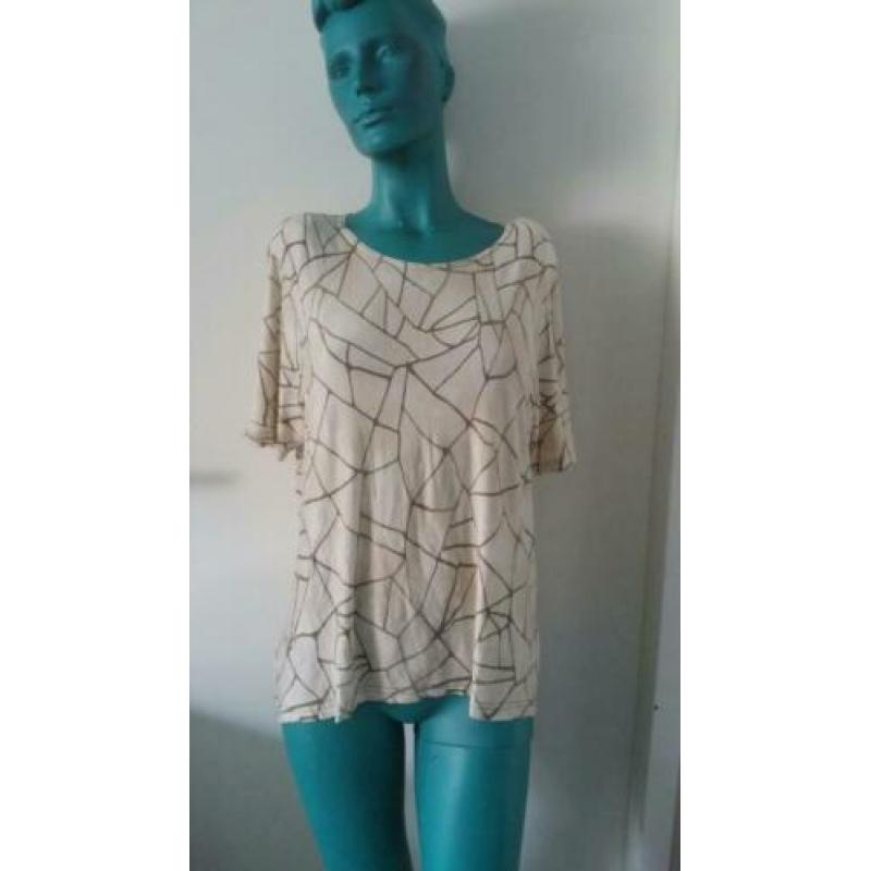 Beige shirt met korte mouwen en schoudervullingen XL - Pi7