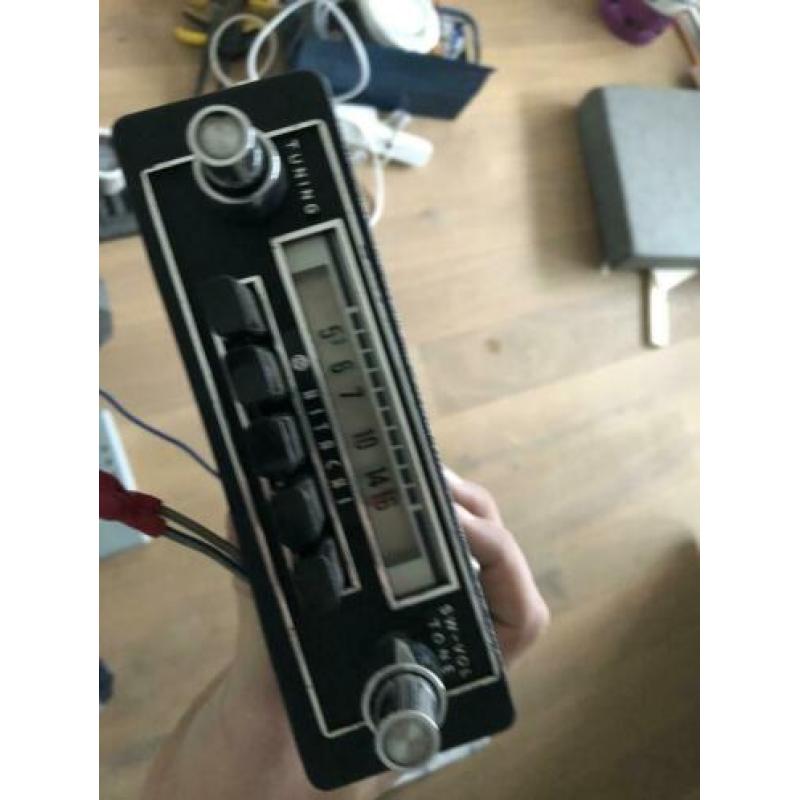 Oude hitachi auto radio