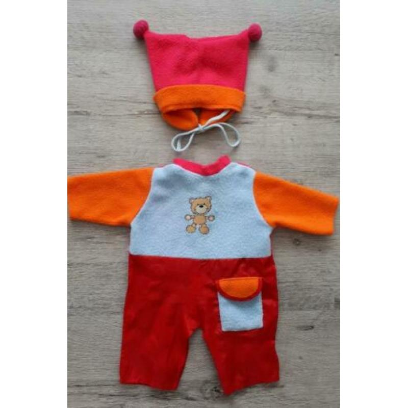 Diverse poppenkleding