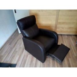 Verstelbare en comfortabele stoel (fauteuil)